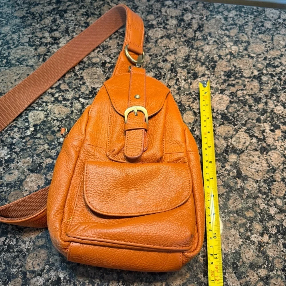 Amerileather Grylls Petite Sling Purse - Picture 11 of 12